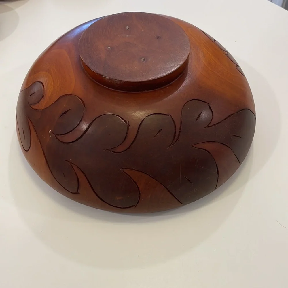 Bohemian hand carved large salad bowl. Vintage 1960s.